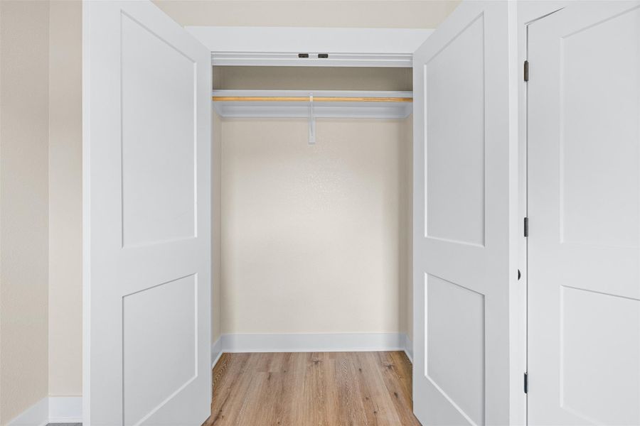 Spacious, unfurnished interior of a new home in , Lexington (Image 15).