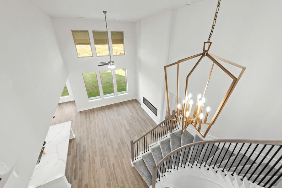 Representative image. Features, selections and colors may vary.