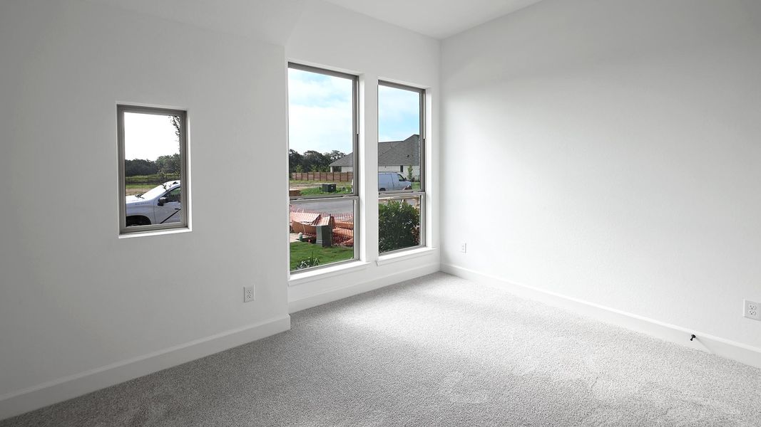 Spacious, unfurnished interior of a new home in Juniper Springs, Lockhart (Image 15).