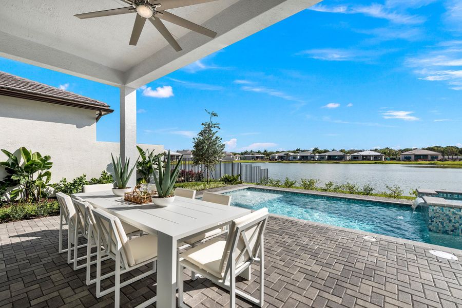 Representative exterior details of a home built from the Venice by GL Homes in Valencia Grand (55+), Boynton Beach (Image 21).