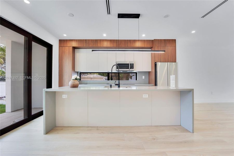 Furnished interior view inside a new home in , Hollywood (Image 4).