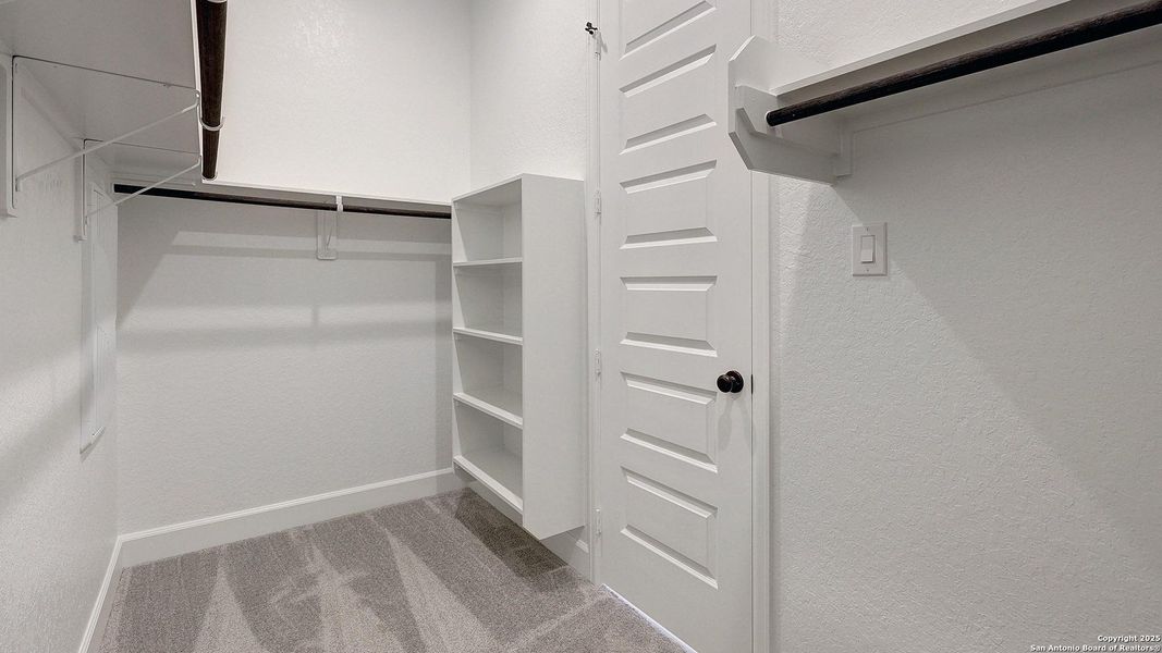 Image 33 of a home in Haby Hill 60'. Image 33 of a home in Haby Hill 60'.