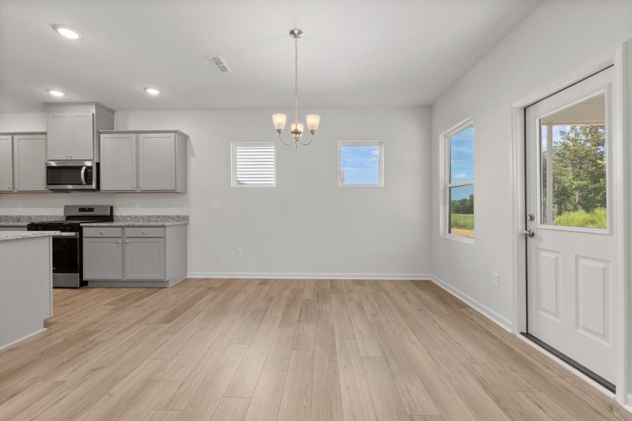 Spacious, unfurnished interior of a new home in Wimberly, Willow Spring (Image 45).