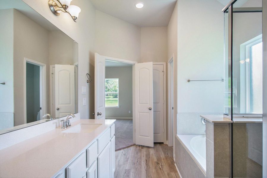 Furnished interior view inside a new home in Columbia Lakes, West Columbia (Image 6). Furnished interior view inside a new home in Columbia Lakes, West Columbia (Image 6).
