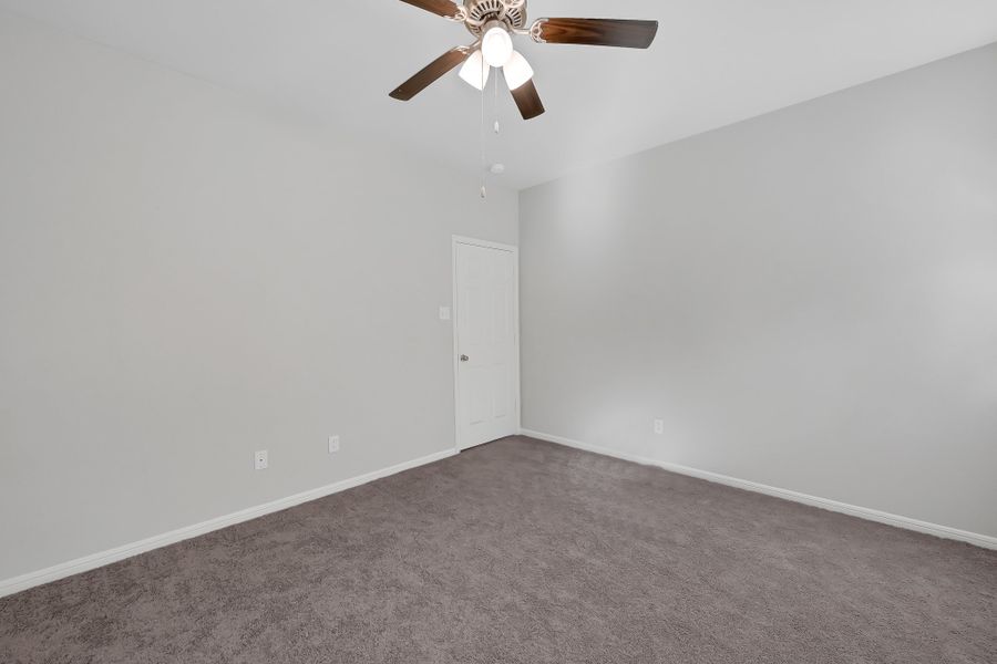 Representative unfurnished interior of a home built from the Floor Plan 1243 by Colina Homes in River Ranch, Dayton (Image 24).
