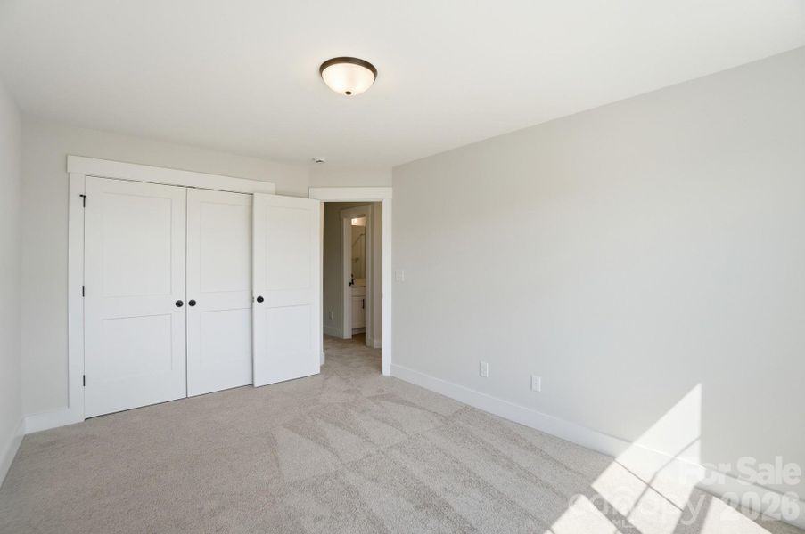 Spacious, unfurnished interior of a new home in Blythe Mill Townhomes, Waxhaw (Image 32).