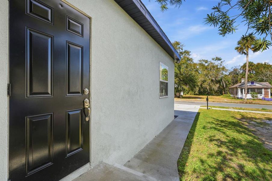 Exterior details and patio area of a home in , Daytona Beach (Image 4). Exterior details and patio area of a home in , Daytona Beach (Image 4).