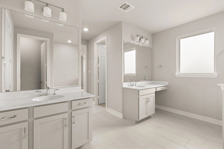 Primary bathroom. Sample product photo. Actual exterior and interior selections may vary by homesite. Photo may be virtually staged.