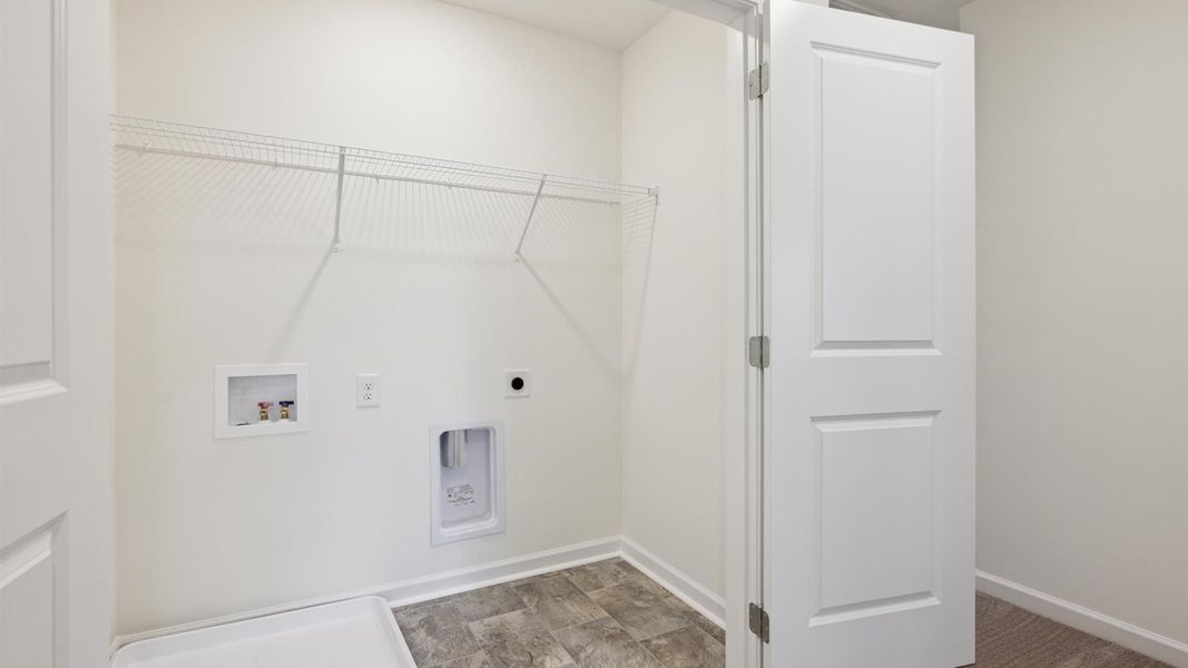 Spacious, unfurnished interior of a new home in Cherokee Crossing, Kodak (Image 16).