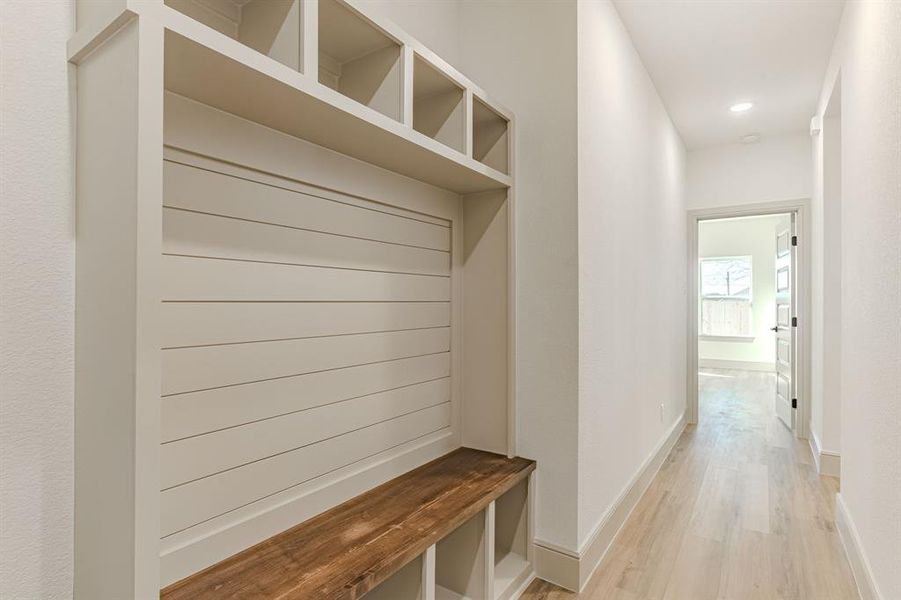 Spacious, unfurnished interior of a new home in , Granbury (Image 24).