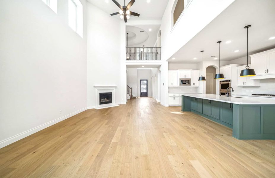Spacious, unfurnished interior of a new home in Bridgeland 60′, Cypress (Image 20).