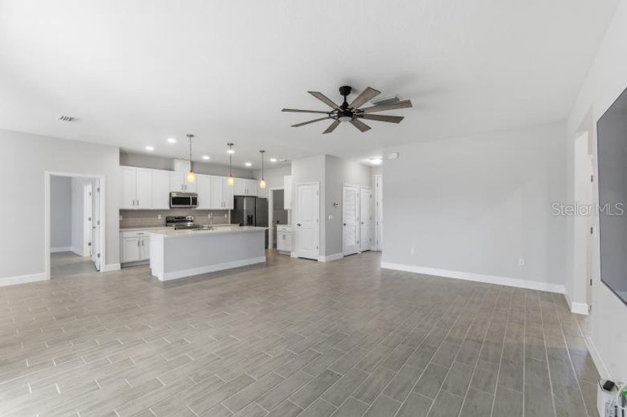 Spacious, unfurnished interior of a new home in , Palm Coast (Image 32).