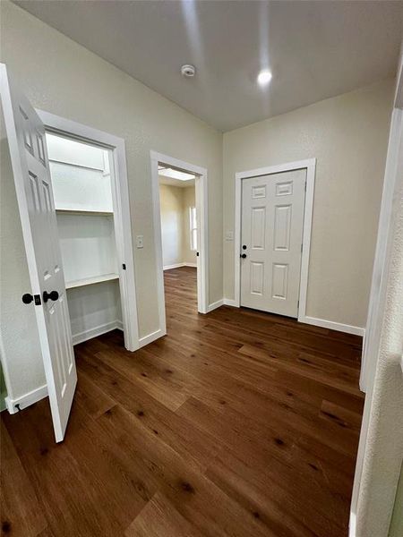 Spacious, unfurnished interior of a new home in , Waco (Image 16).