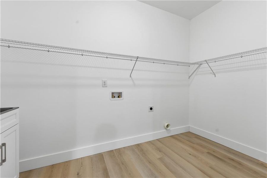 Spacious, unfurnished interior of a new home in , Cartersville (Image 23).