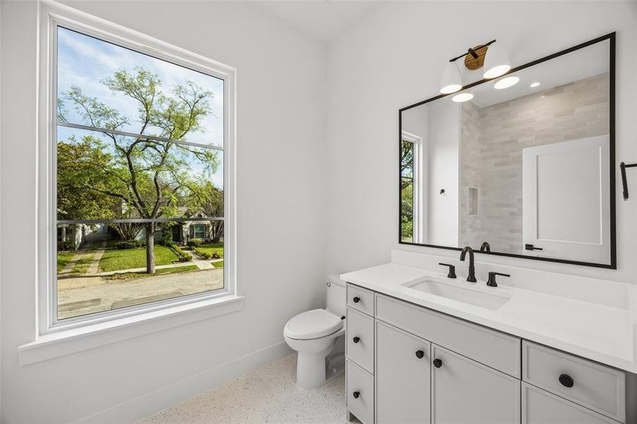 Furnished interior view inside a new home in , Dallas (Image 6).