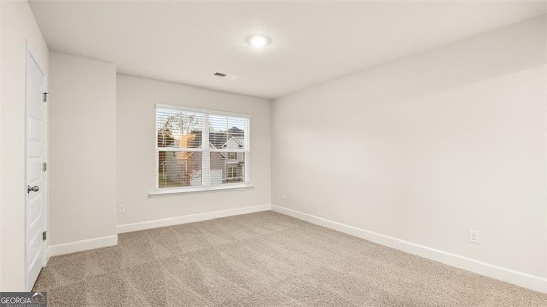 Spacious, unfurnished interior of a new home in Heritage Pointe, Senoia (Image 32). Spacious, unfurnished interior of a new home in Heritage Pointe, Senoia (Image 32).