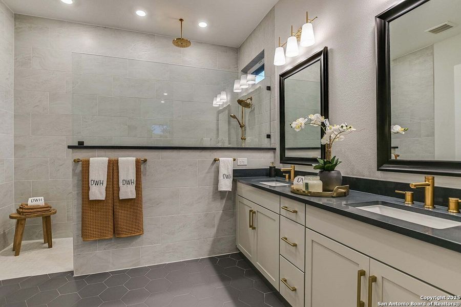 Furnished interior view inside a new home in Briggs Ranch – Signature Legacy Series, San Antonio (Image 5).