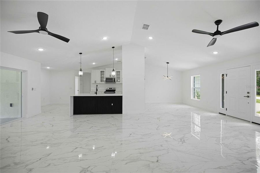 Spacious, unfurnished interior of a new home in , Dunnellon (Image 32). Spacious, unfurnished interior of a new home in , Dunnellon (Image 32).
