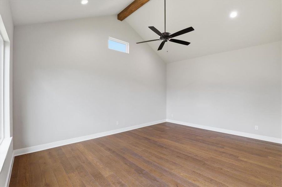 Spacious, unfurnished interior of a new home in , Waxahachie (Image 21).