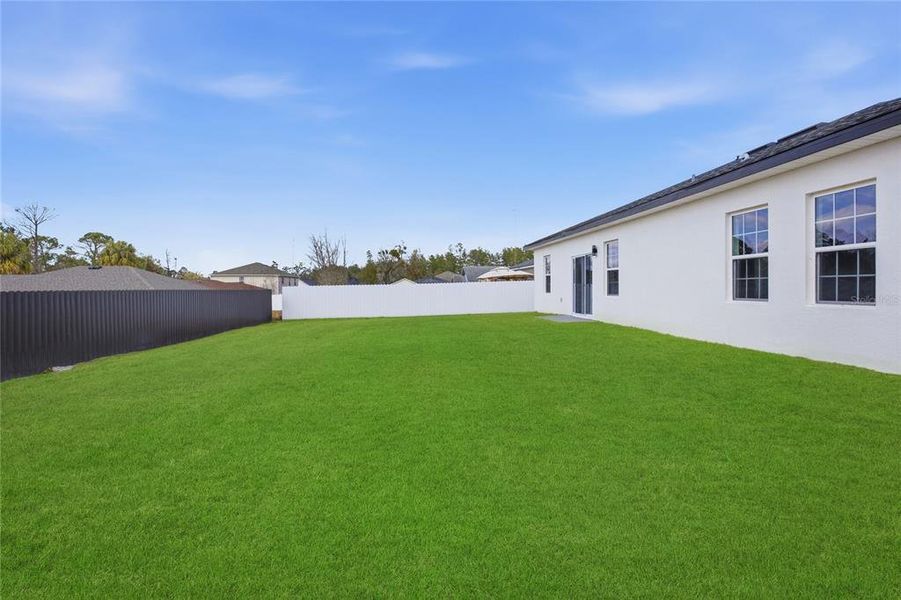 Exterior details and patio area of a home in , Ocala (Image 3). Exterior details and patio area of a home in , Ocala (Image 3).