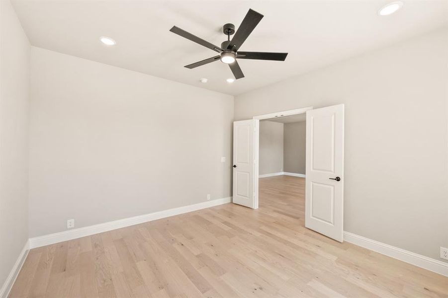 Spacious, unfurnished interior of a new home in The Grove, Midlothian (Image 28).