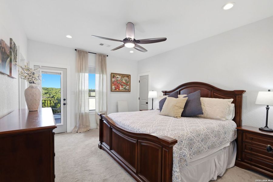 Furnished interior view inside a new home in , Boerne (Image 7).