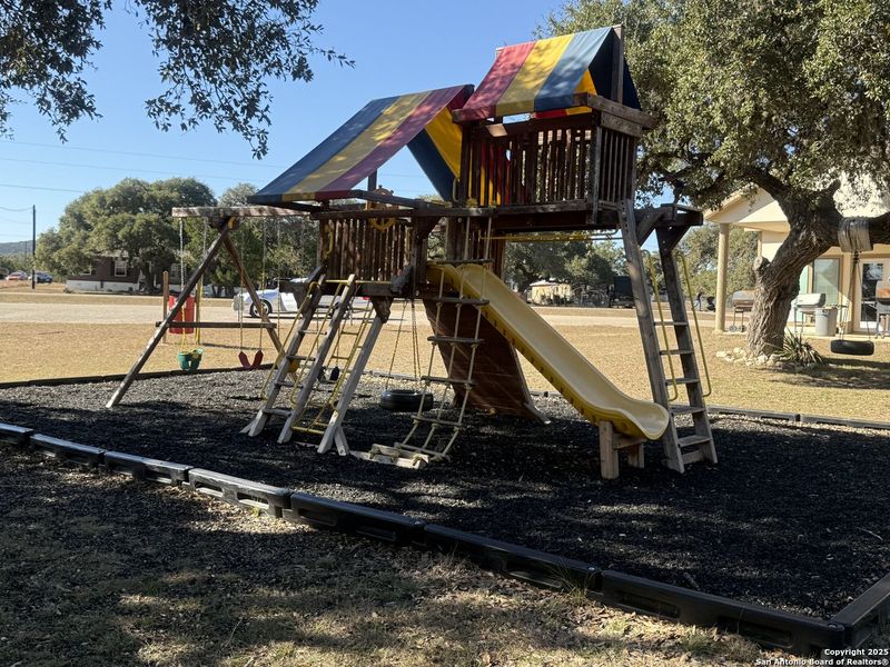 Community amenities in , Bandera (Image 28). Community amenities in , Bandera (Image 28).