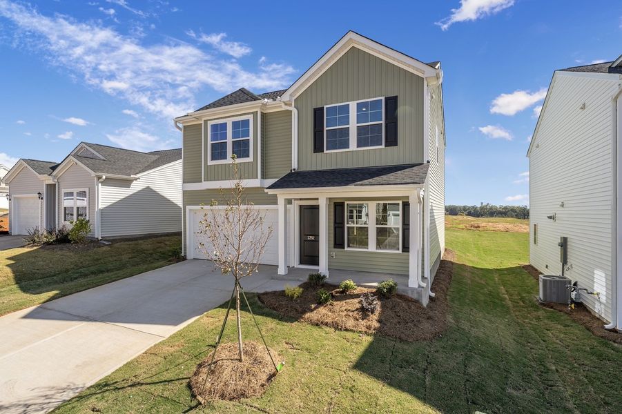 Exterior details and patio area of a home in Mayfair Village, Spartanburg (Image 3).