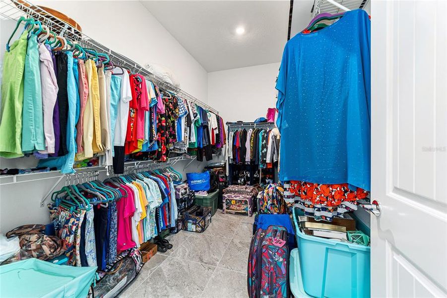 Close-up of interior finishes inside a home in , Ocala (Image 21). Close-up of interior finishes inside a home in , Ocala (Image 21).