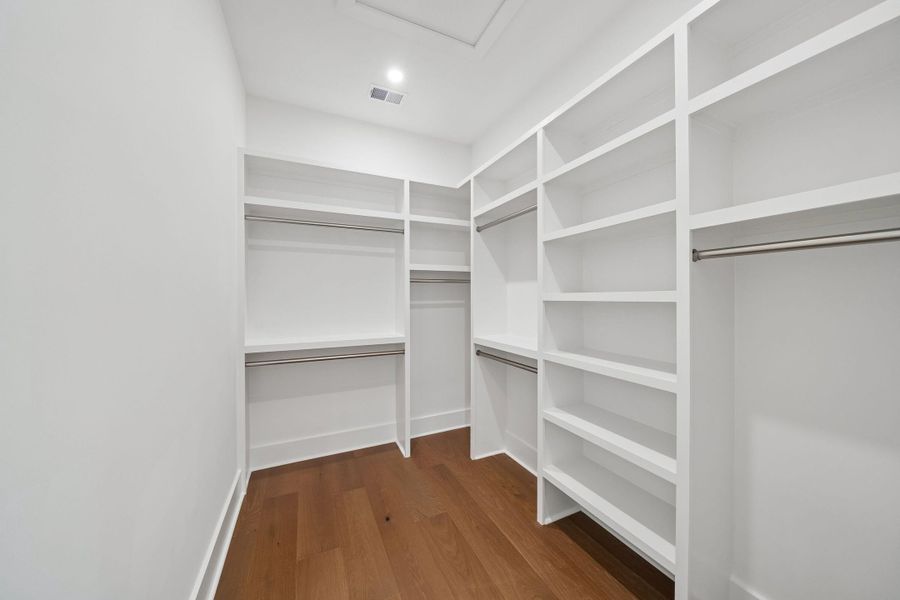 Spacious, unfurnished interior of a new home in , Mount Pleasant (Image 108).