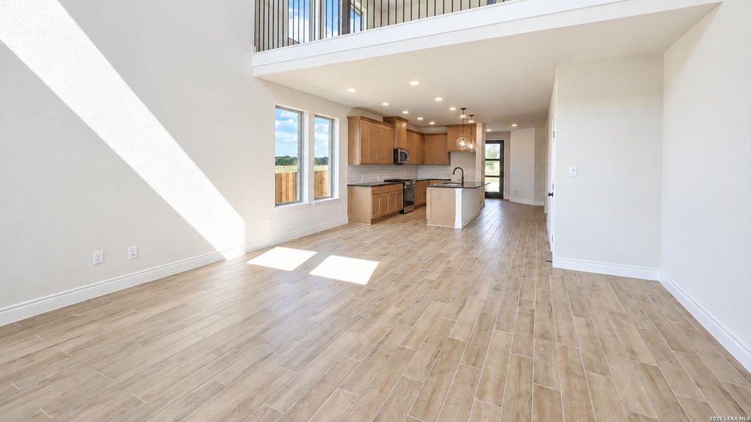 Spacious, unfurnished interior of a new home in Legacy at Lake Dunlap, New Braunfels (Image 18).