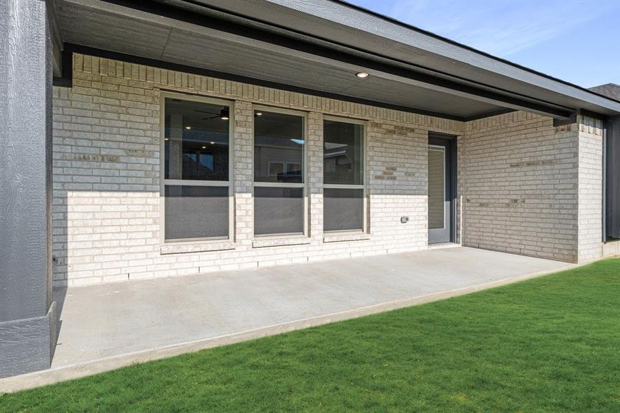 Front exterior of a new home in Sunset Ridge, Alvarado, TX, highlighting curb appeal (Image 24).