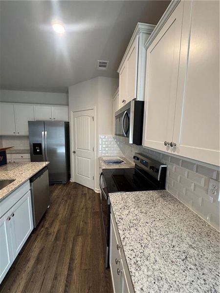 Furnished interior view inside a new home in , Dahlonega (Image 5).
