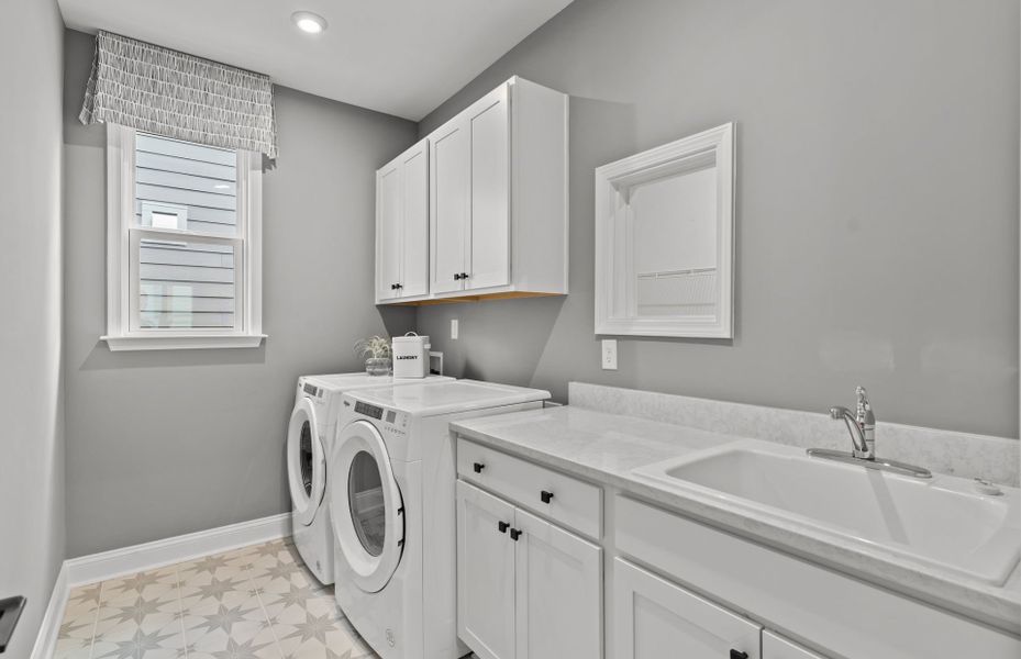 Furnished interior view inside a new home in Del Webb Wilmington at Mallory Creek, Leland (Image 11).