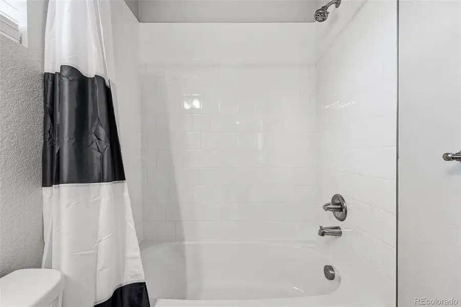 Image 43 of a home in .