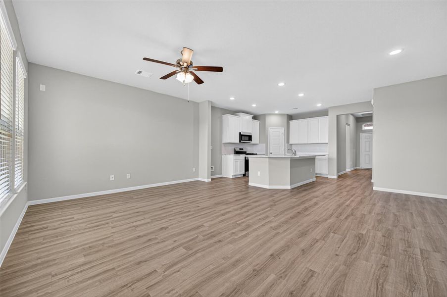 Spacious, unfurnished interior of a new home in Cypress Green, Hockley (Image 38).