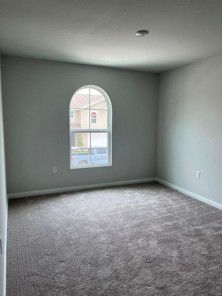 Spacious, unfurnished interior of a new home in Santa Fe, Cleveland (Image 18).