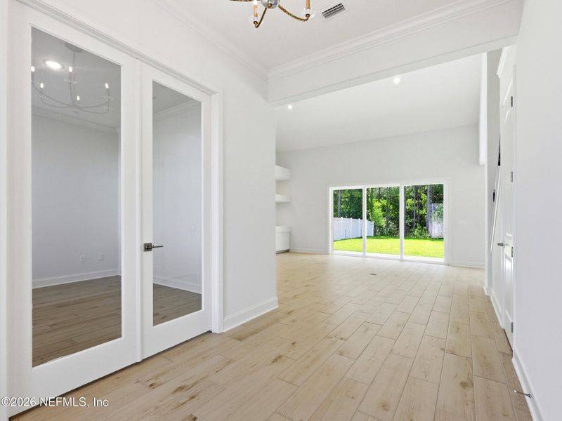 Spacious, unfurnished interior of a new home in Silver Landing At Silverleaf, St. Augustine (Image 72).