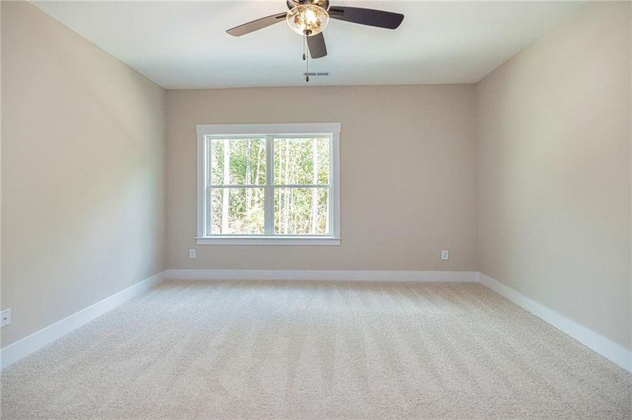 Spacious, unfurnished interior of a new home in Platinum Ridge, Sharpsburg (Image 40).