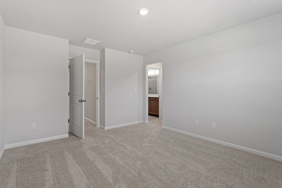 Spacious, unfurnished interior of a new home in Renaissance at White Oak, Garner (Image 17). Spacious, unfurnished interior of a new home in Renaissance at White Oak, Garner (Image 17).