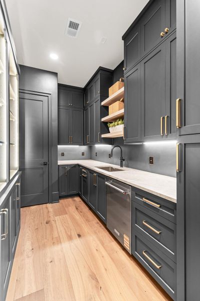 Furnished interior view inside a new home in , Charleston (Image 15).