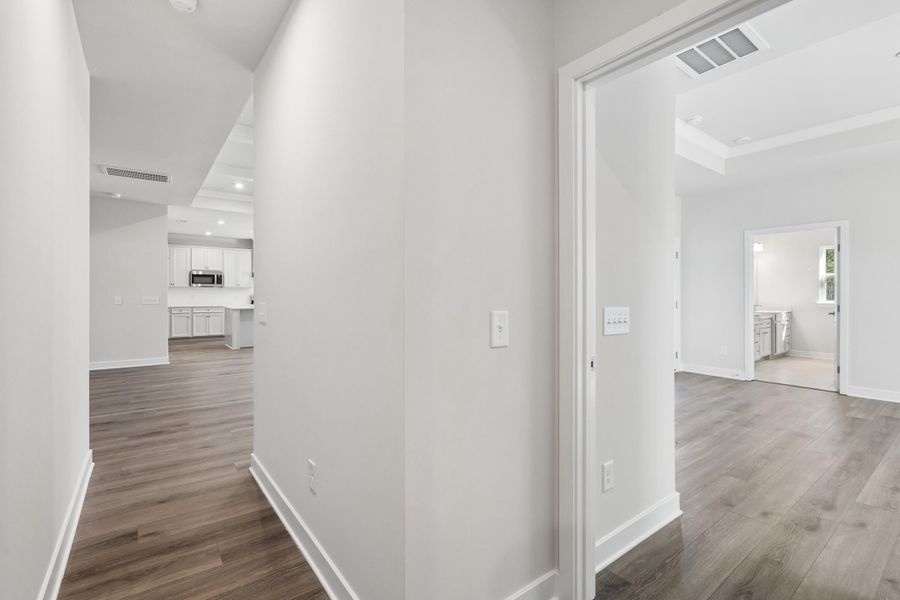 Spacious, unfurnished interior of a new home in Pine Ridge Estates, Ridgeville (Image 18).