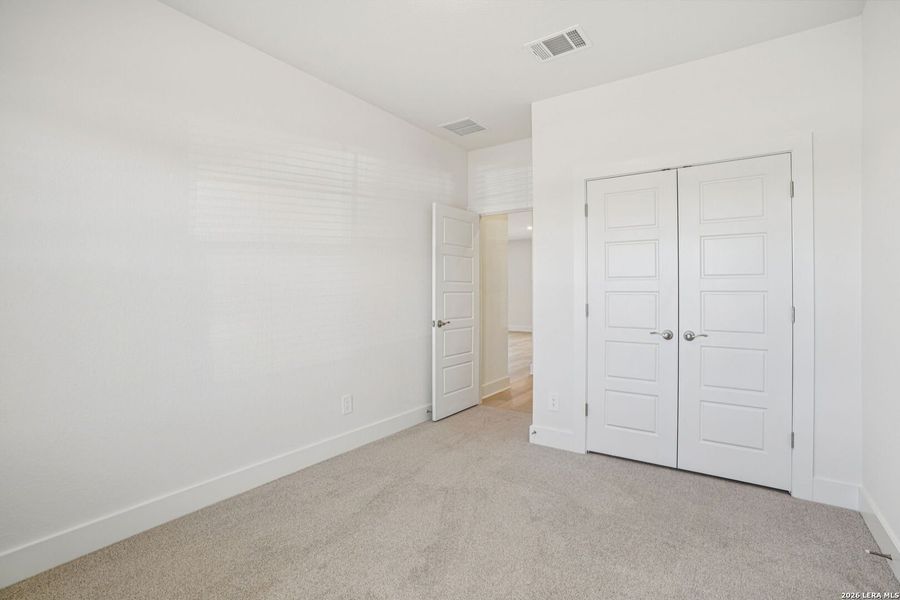 Spacious, unfurnished interior of a new home in Carmel Ranch, Schertz (Image 41).