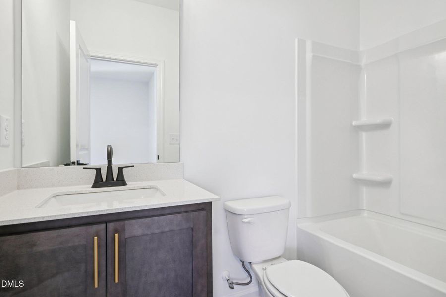 32-web-or-mls-N Stonemill Trl-S1212-032