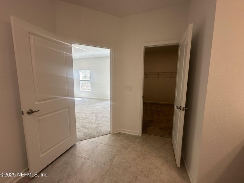 Spacious, unfurnished interior of a new home in Wilford Oaks, Orange Park (Image 38).