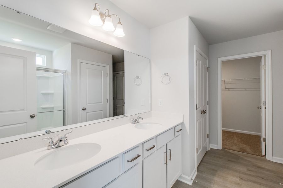 Furnished interior view inside a new home in Winston Point, Gilbert (Image 10).