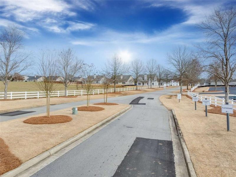 Image 32 of a home in Harmony Farms.