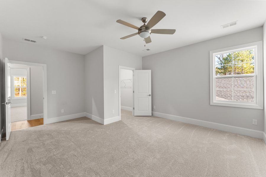 Spacious, unfurnished interior of a new home in Suter Estates, Easley (Image 38).