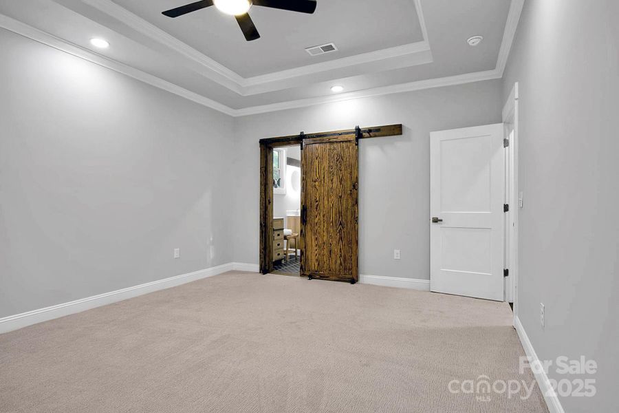 Spacious, unfurnished interior of a new home in , Salisbury (Image 16).