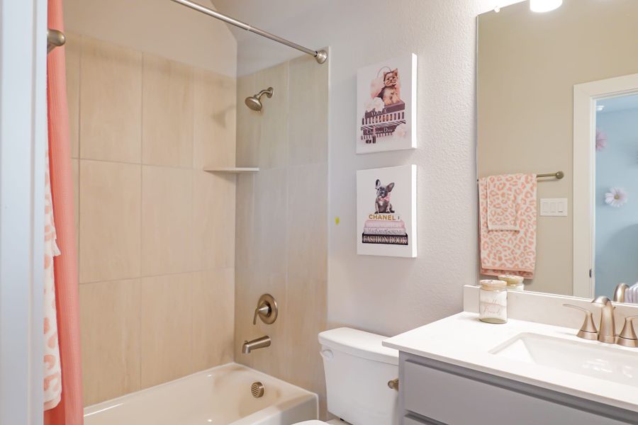 Representative furnished interior of a home built from the The Lilac by Lillian Custom Homes in Polo Ridge, Heath (Image 24).